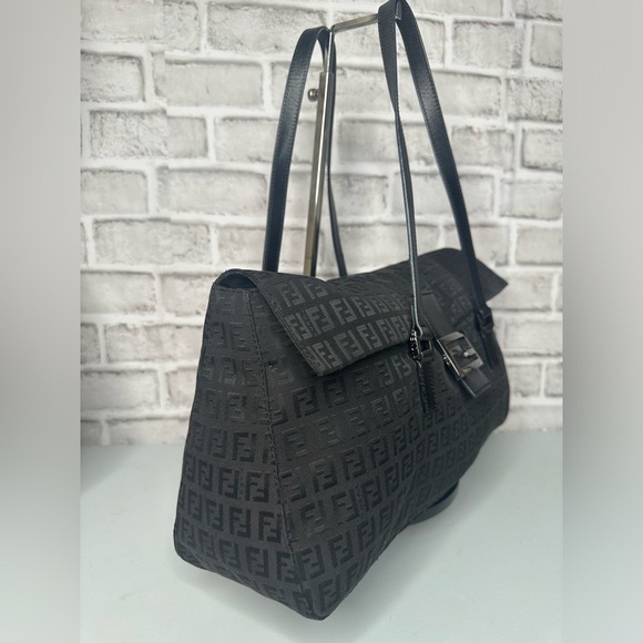 Fendi Zucchino Baguette Shoulder Bag Black Canvas Snap Close Front - Picture 5 of 13